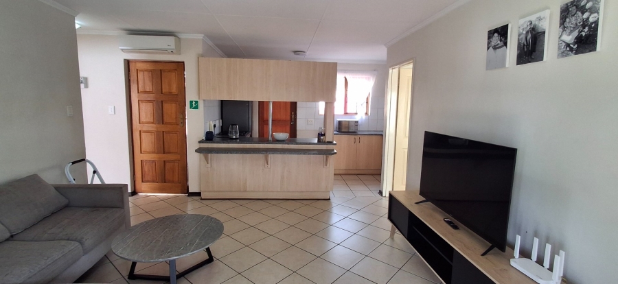 2 Bedroom Property for Sale in Langenhovenpark Free State